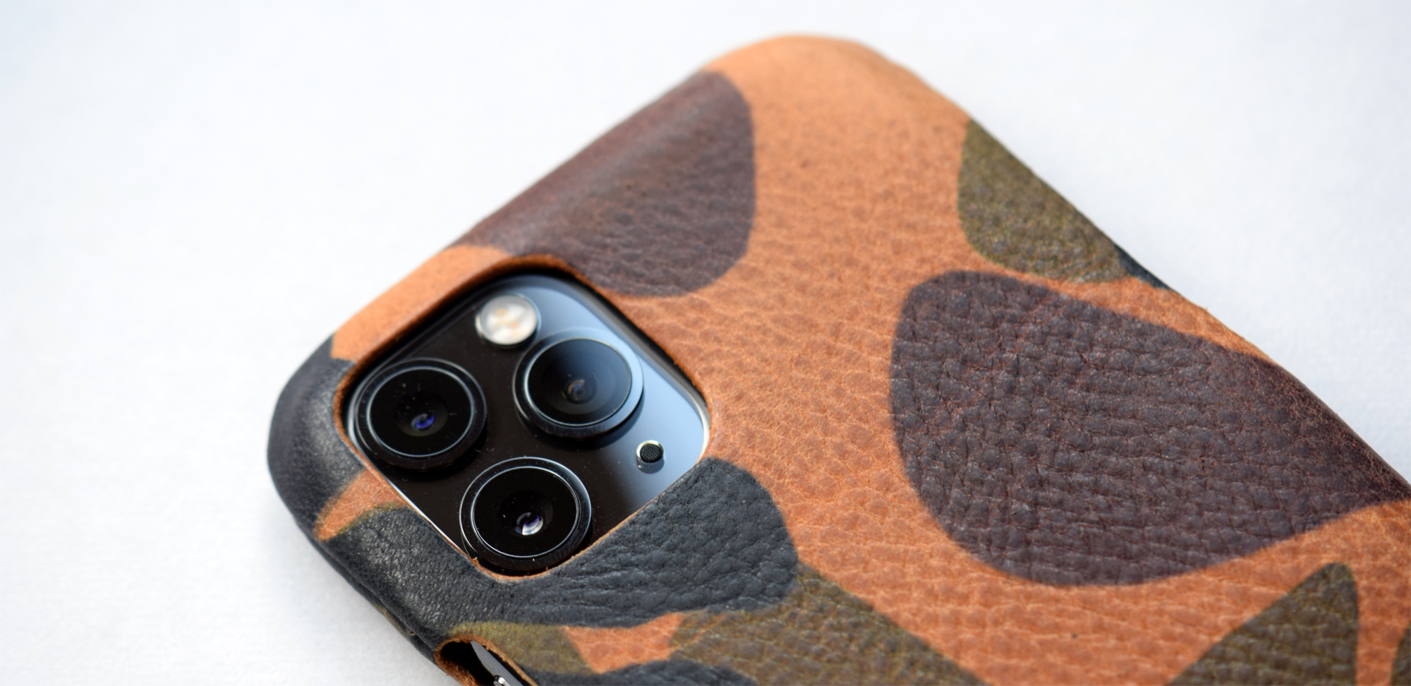 Roberu iPhone 11 Pro Camouflage Case