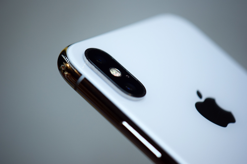 Roberu iPhone XS Case