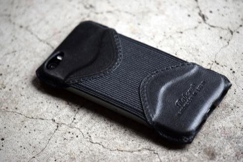 Roberu iPhone SE All Black Leather Case