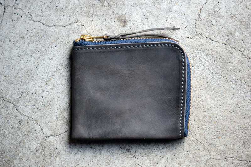 Roberu Zip Square Leather Wallet